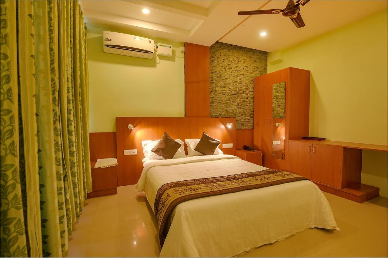 Fabhotel The Btm Palace - Btm Layout Nr Gopalan Innovation Mall Bangalore Exterior foto